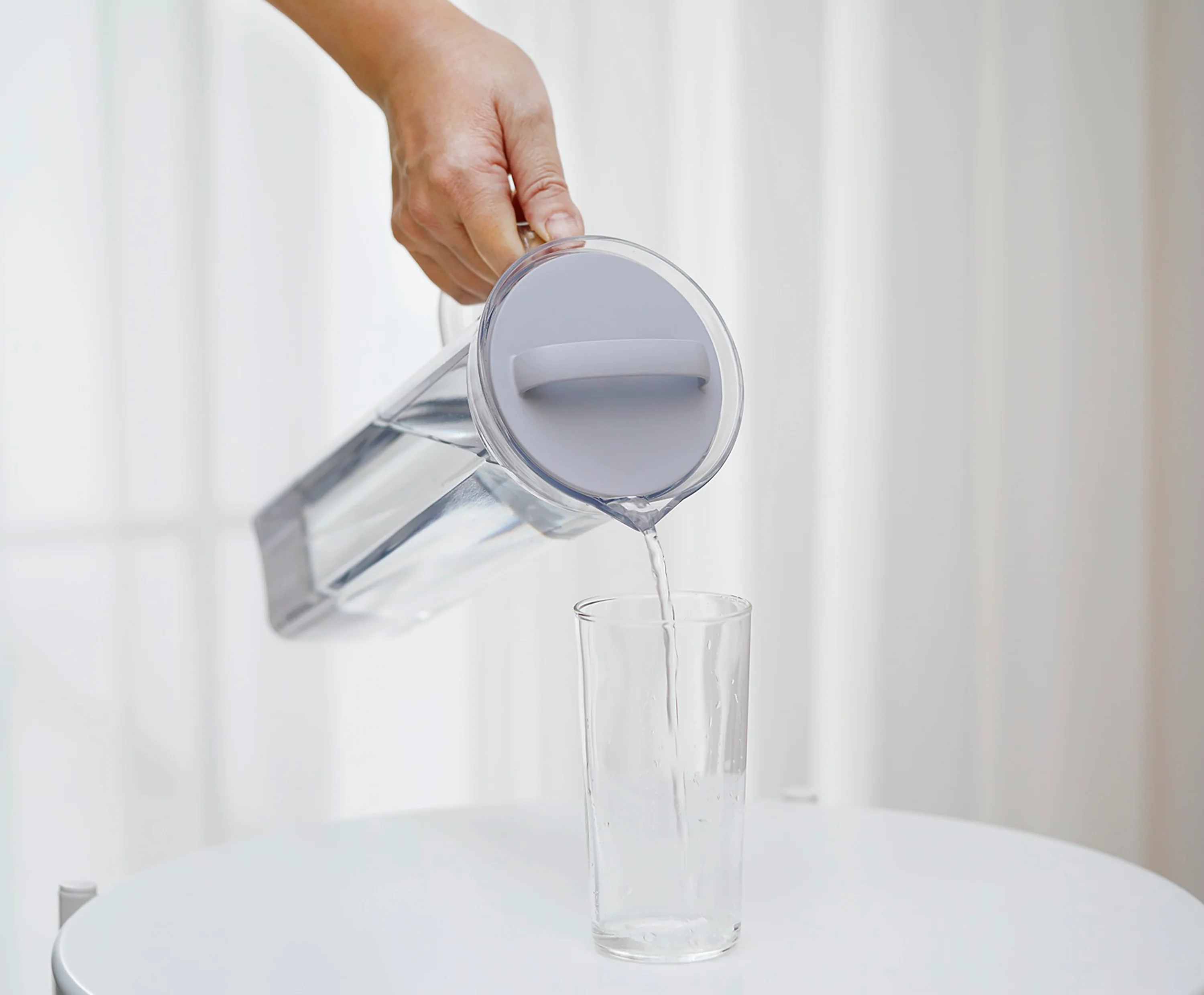 Cold Brew Tea Pitcher Lily - Image 2