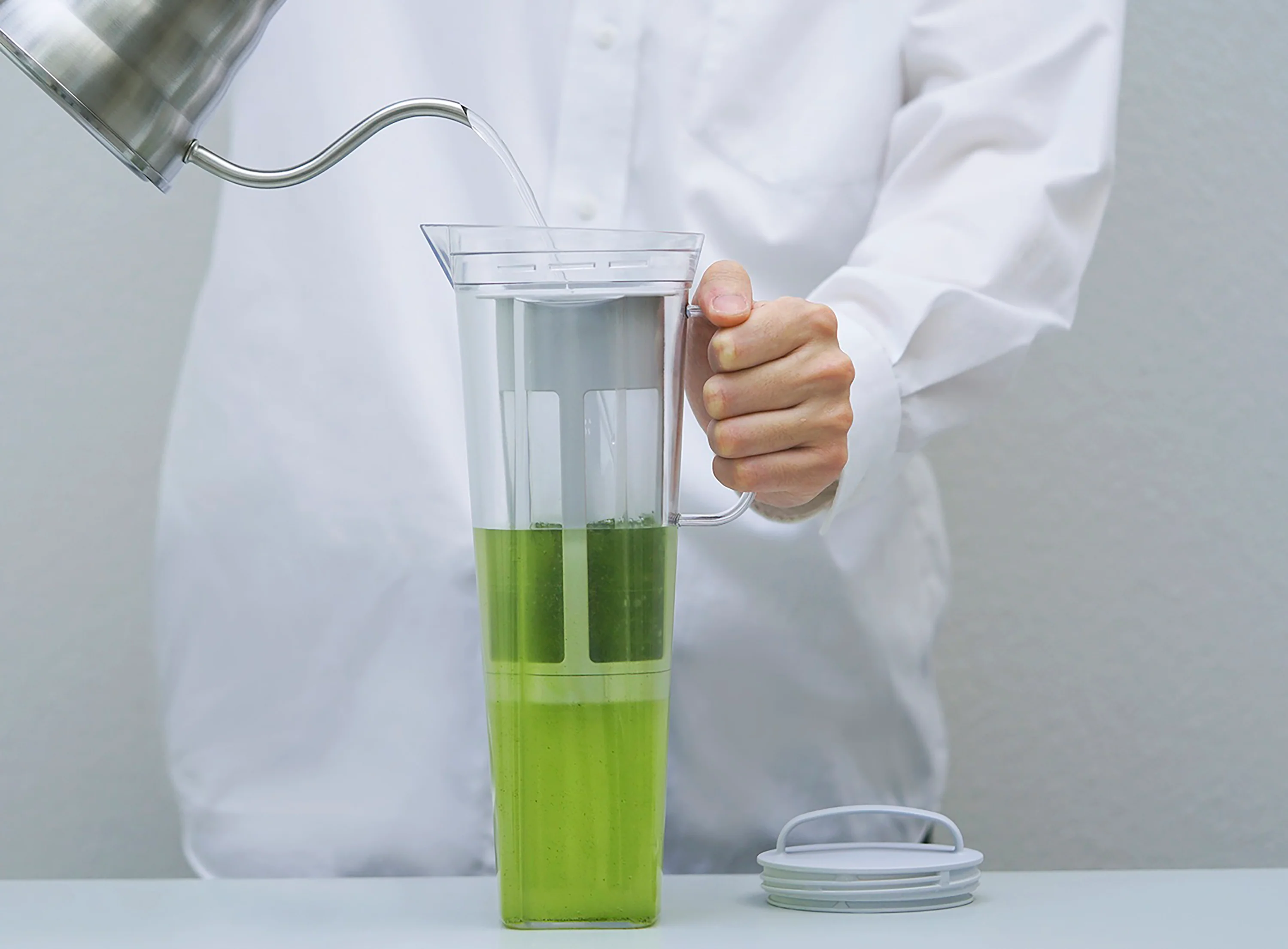 Cold Brew Tea Pitcher Lily - Image 4