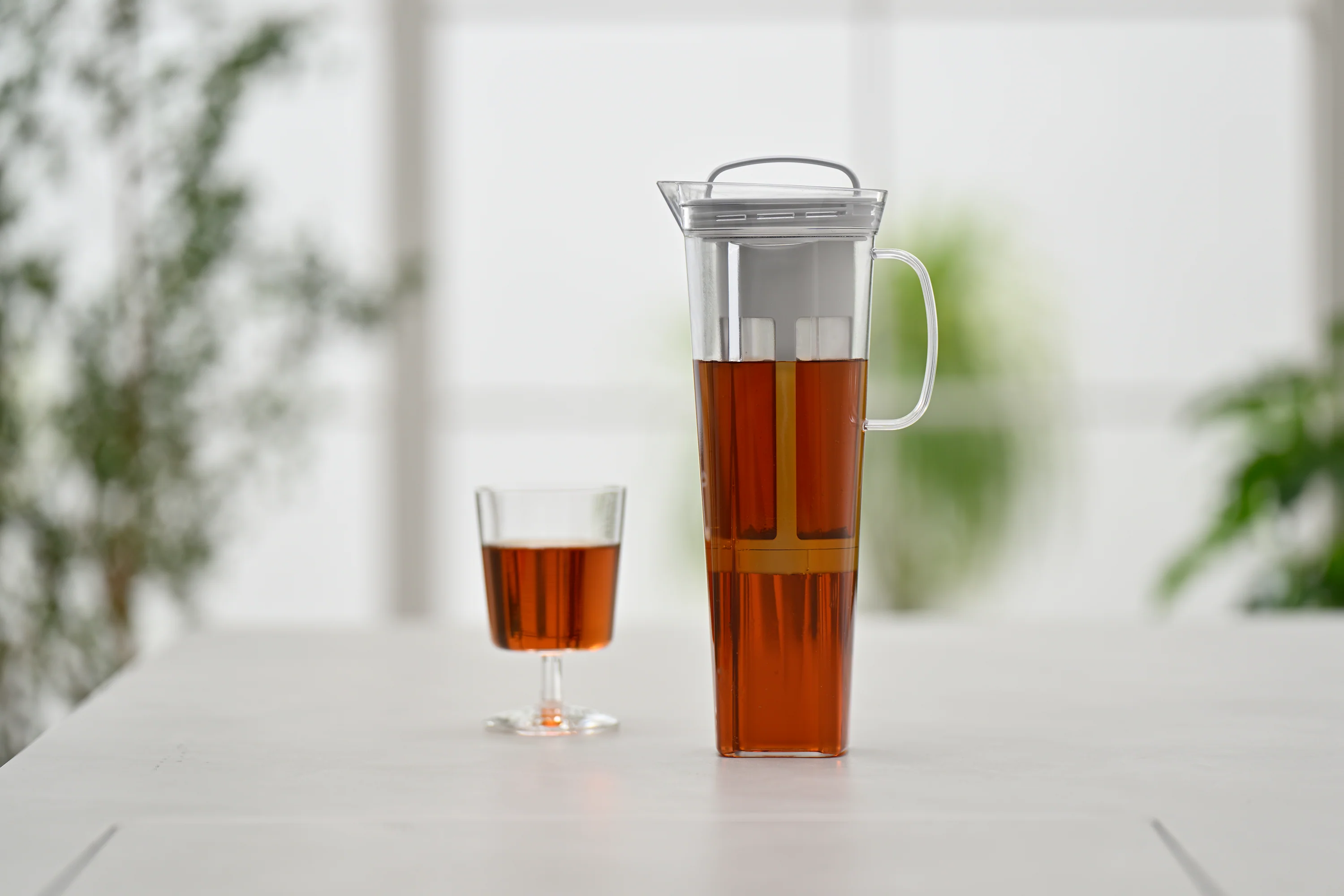 Cold Brew Tea Pitcher Lily - Image 7