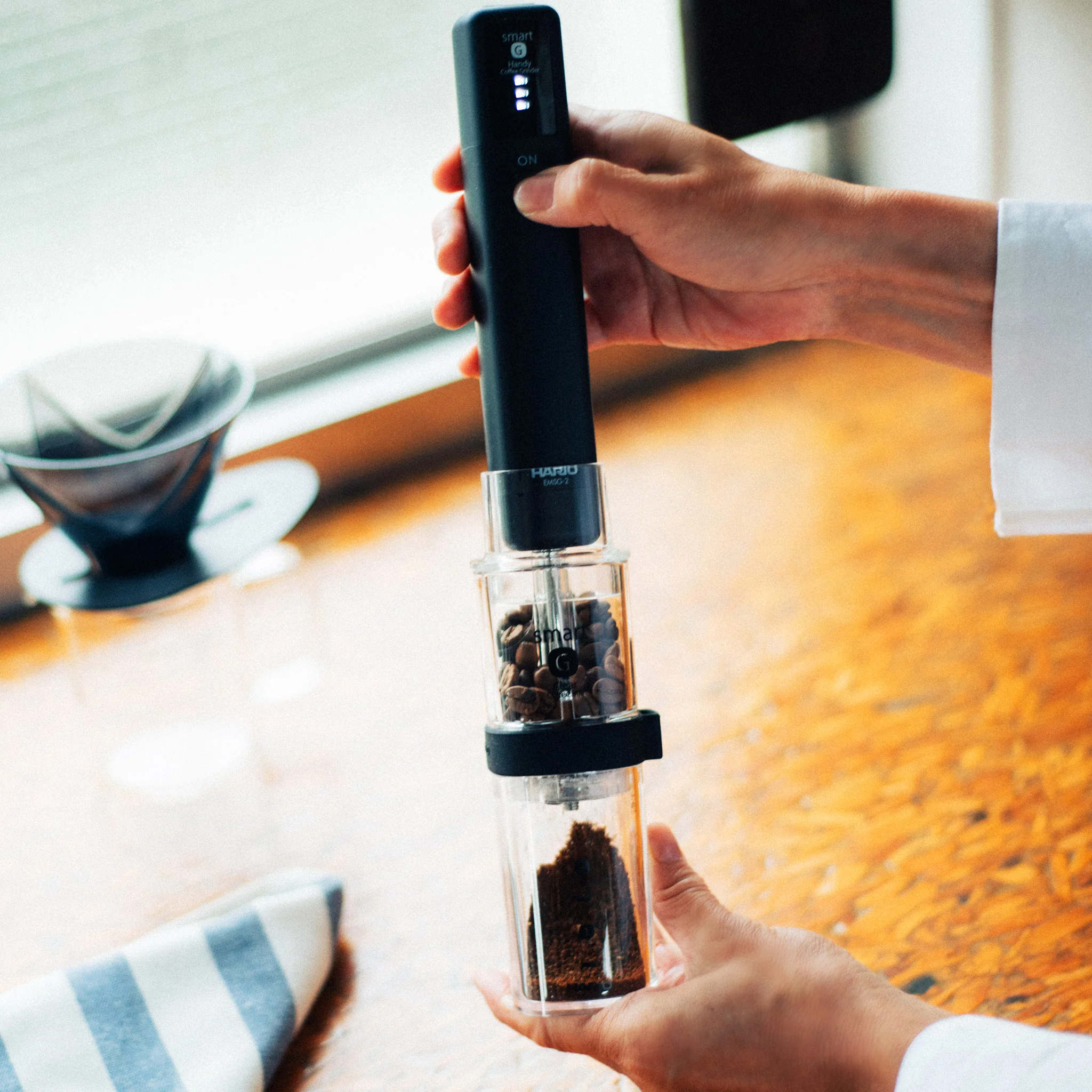 ELECTRO SOLO Portable Electric Coffee Grinder - Image 4