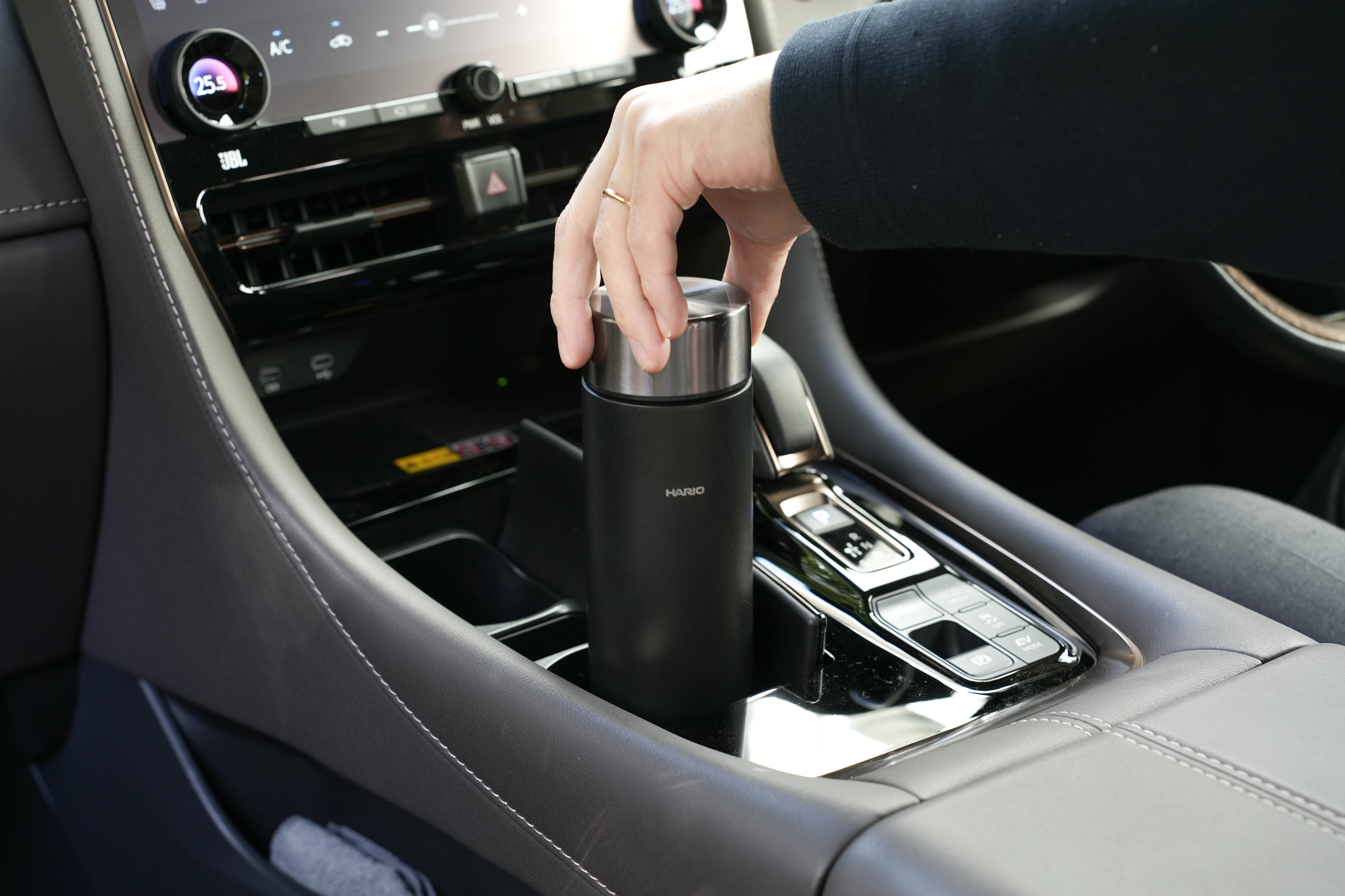 Stainless Steel Slim Bottle 350ml - Image 9
