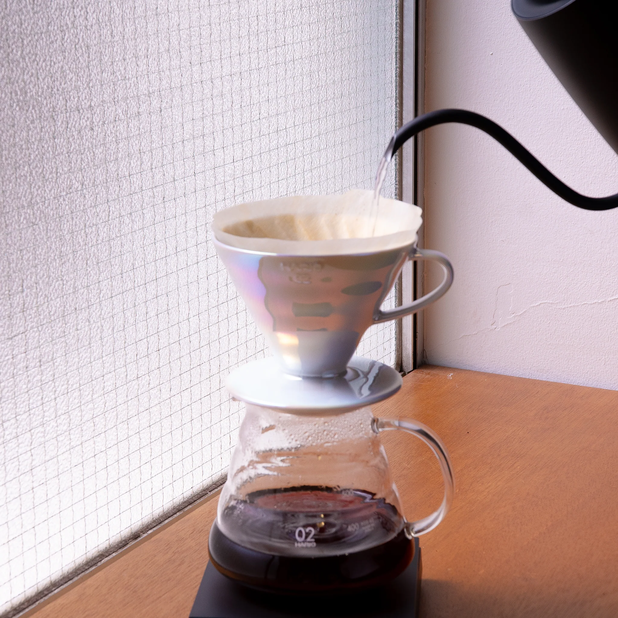 V60 Ceramic Coffee Dripper 02 - Pearl - Image 3