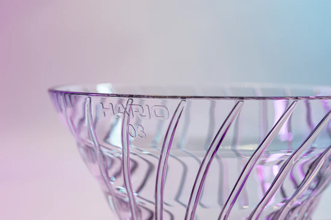 V60 Plastic Coffee Dripper 03 - Image 3