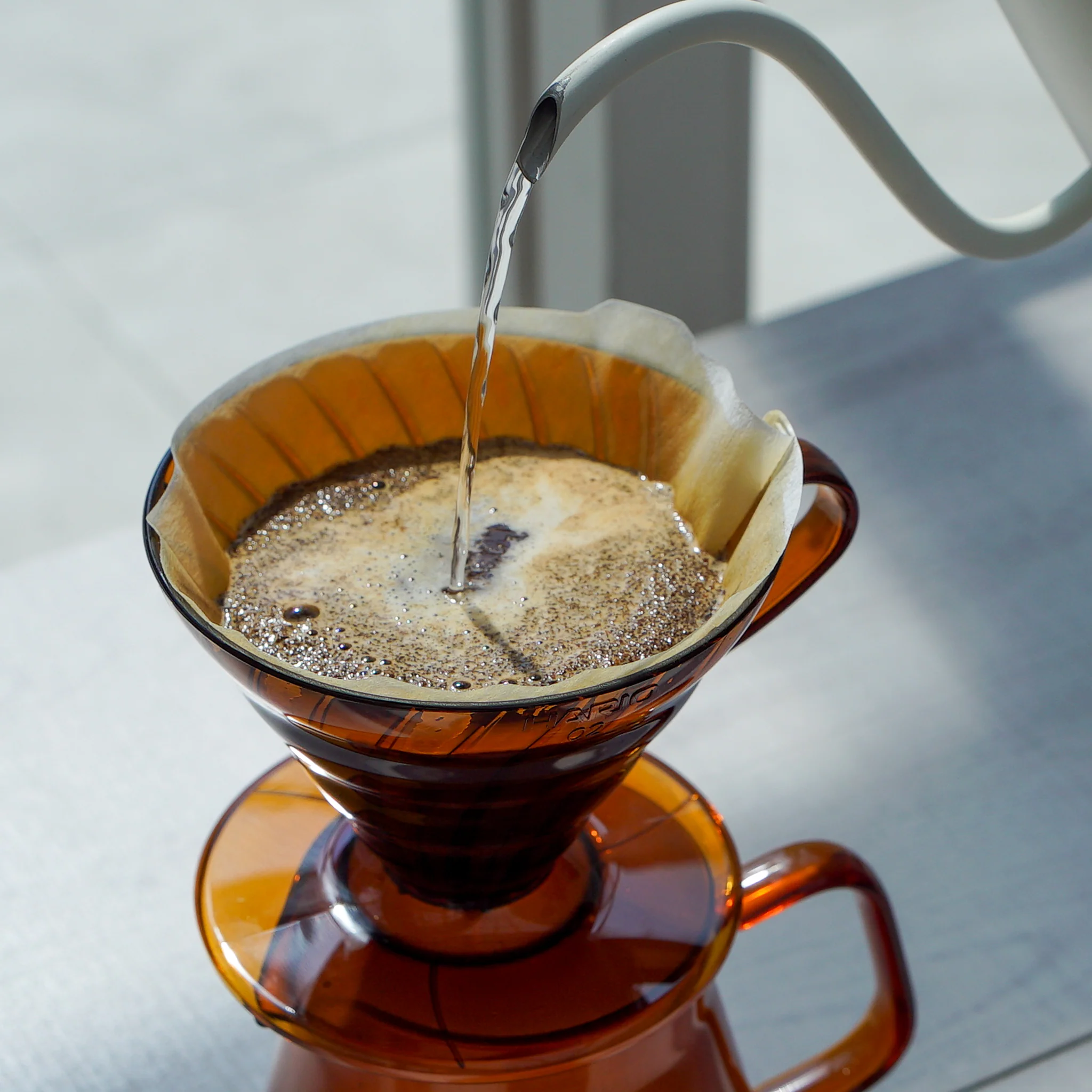 V60 Plastic Coffee Dripper 01 / Amber - Image 4