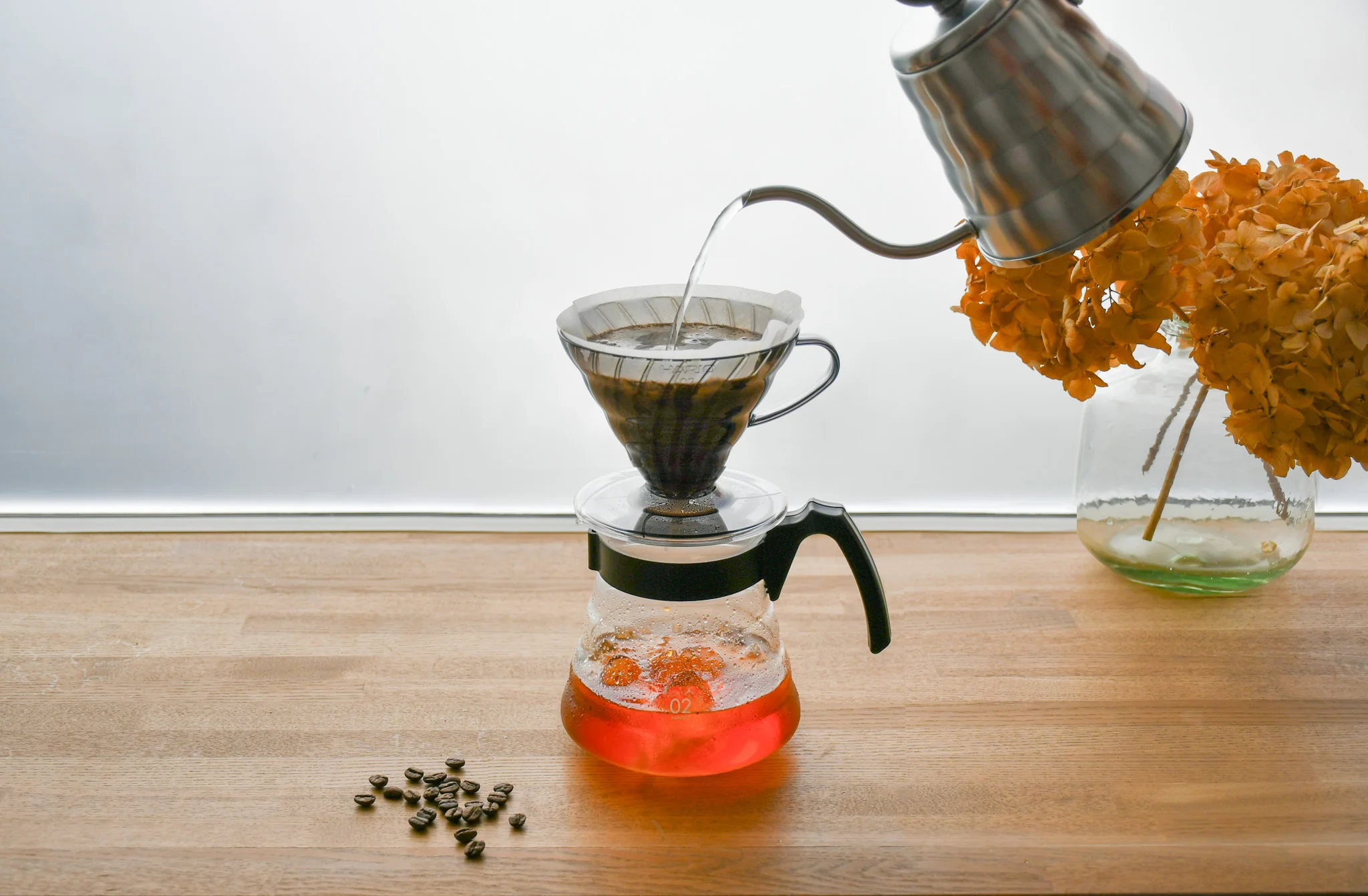 V60 Plastic Coffee Dripper 02 Transparent Black - Image 7
